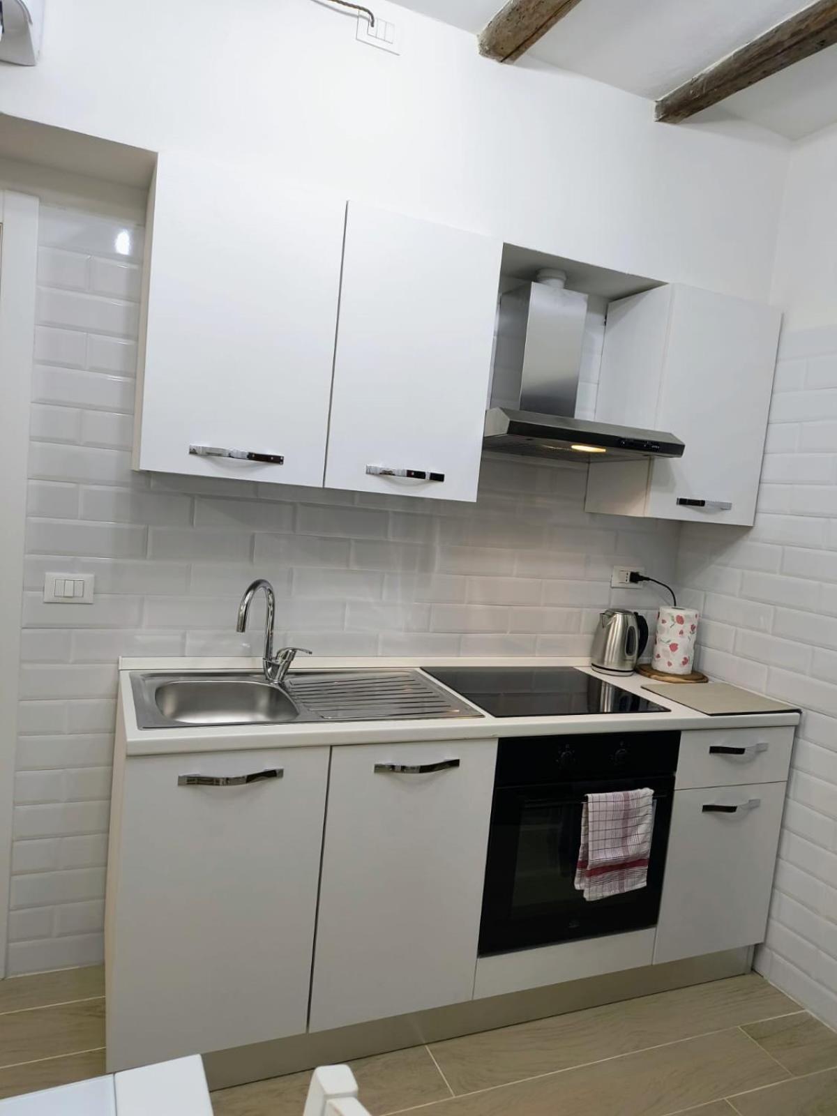 50 Tourist House Bologna - Pratello - Self Check-In Apartamento Exterior foto