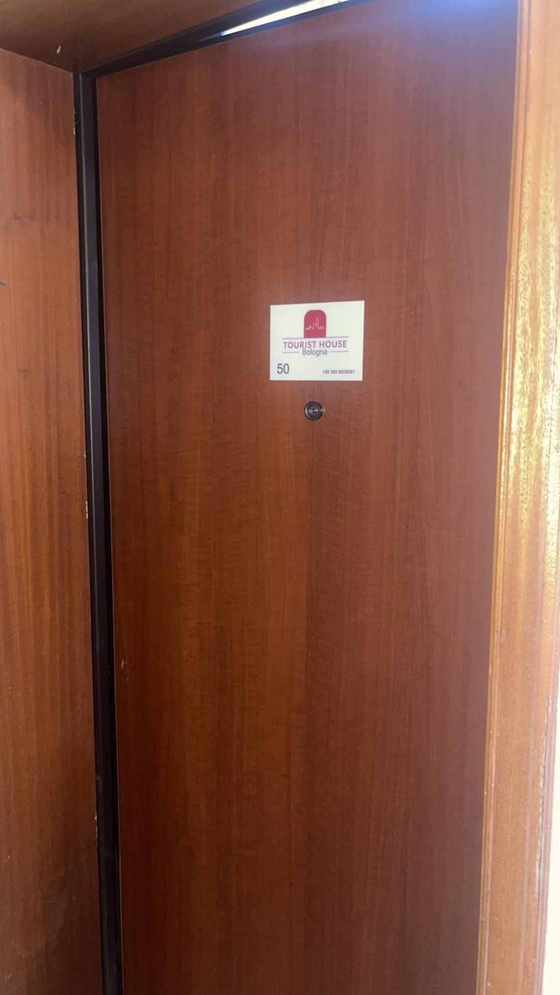 50 Tourist House Bologna - Pratello - Self Check-In Apartamento Exterior foto