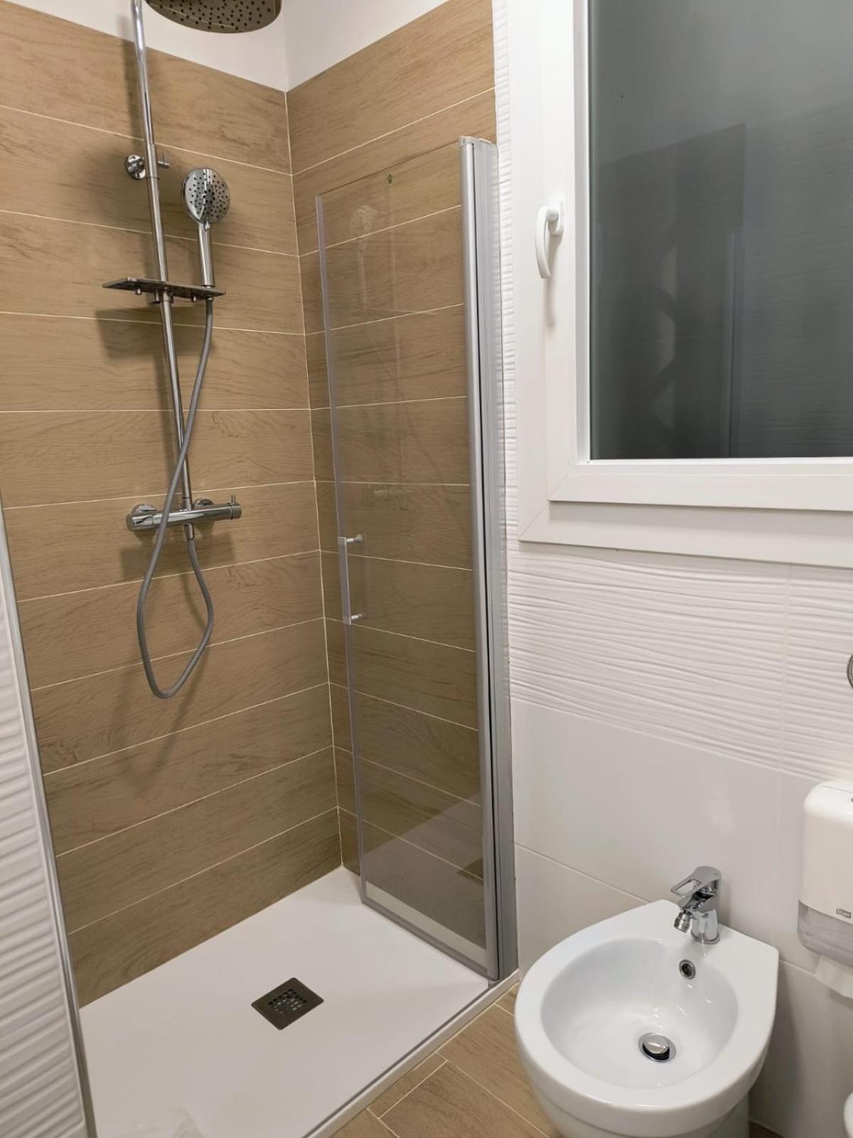 50 Tourist House Bologna - Pratello - Self Check-In Apartamento Exterior foto